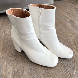 Square Toe White Heeled Booties Size 8